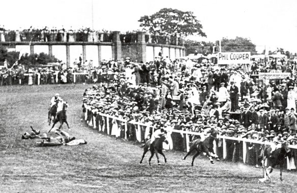 Horse Racing - The Derby Stakes - Epsom - Suffragette Protest - 1913